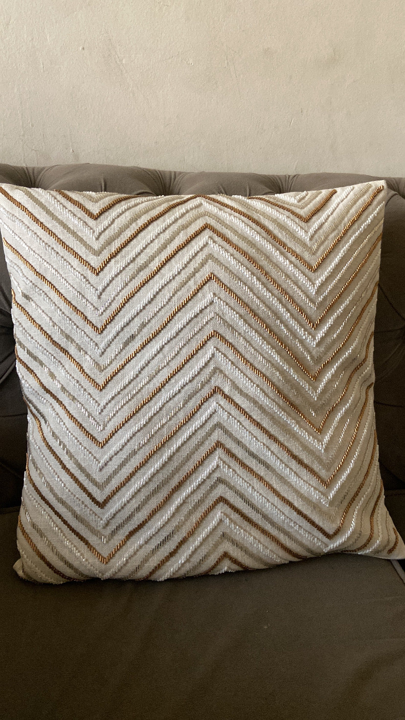 THE ZIGZAG CUSHION SET