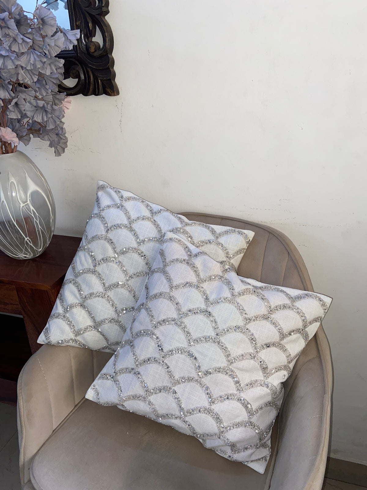 THE CURVE CUSHION SET