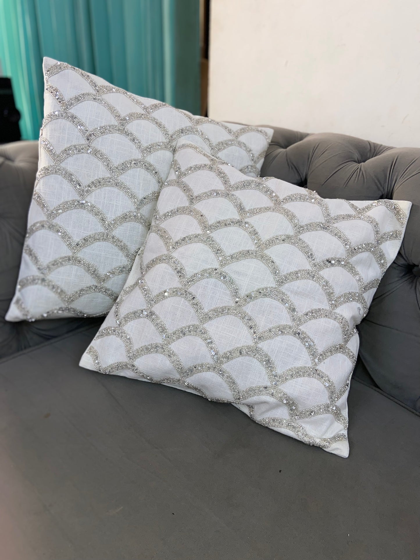 THE CURVE CUSHION SET